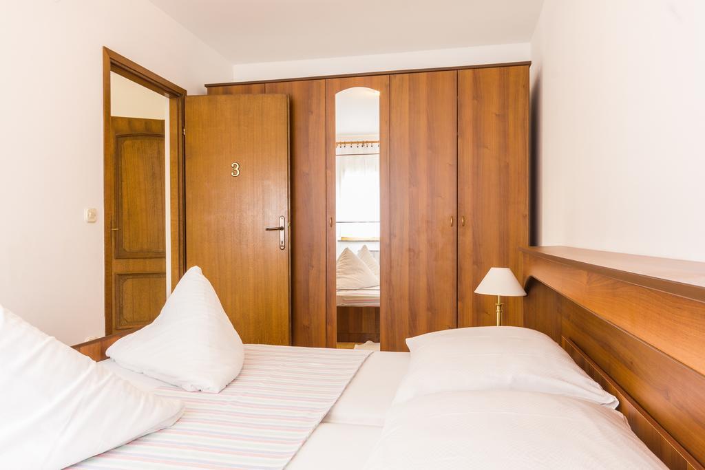 Apartments And Rooms Michaela 파자나 객실 사진