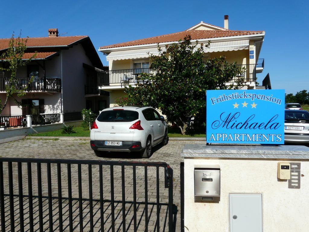 Apartments And Rooms Michaela 파자나 외부 사진