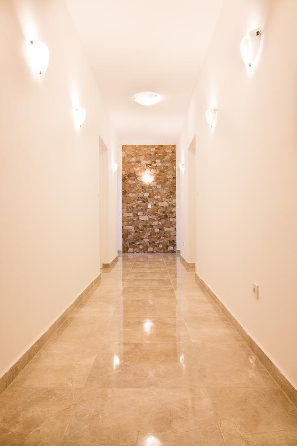 Apartments And Rooms Michaela 파자나 외부 사진